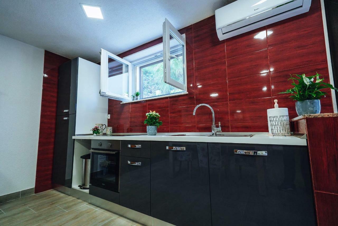 דירות ספליט Apartman Kristina מראה חיצוני תמונה